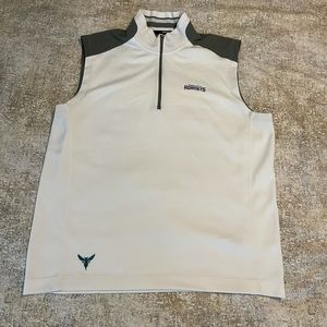 Men’s Nike Charlotte Hornets Quarter Zip Vest